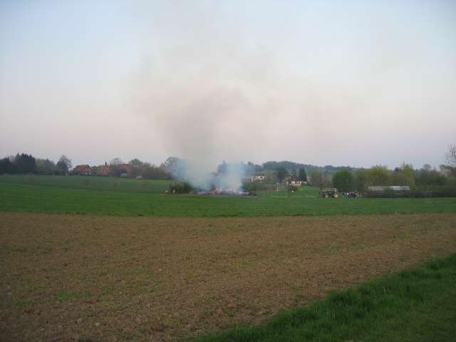 Osterfeuer 2009  021